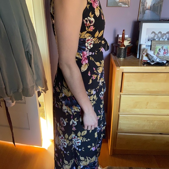 Vintage Floral Wrap Dress - Picture 2 of 4